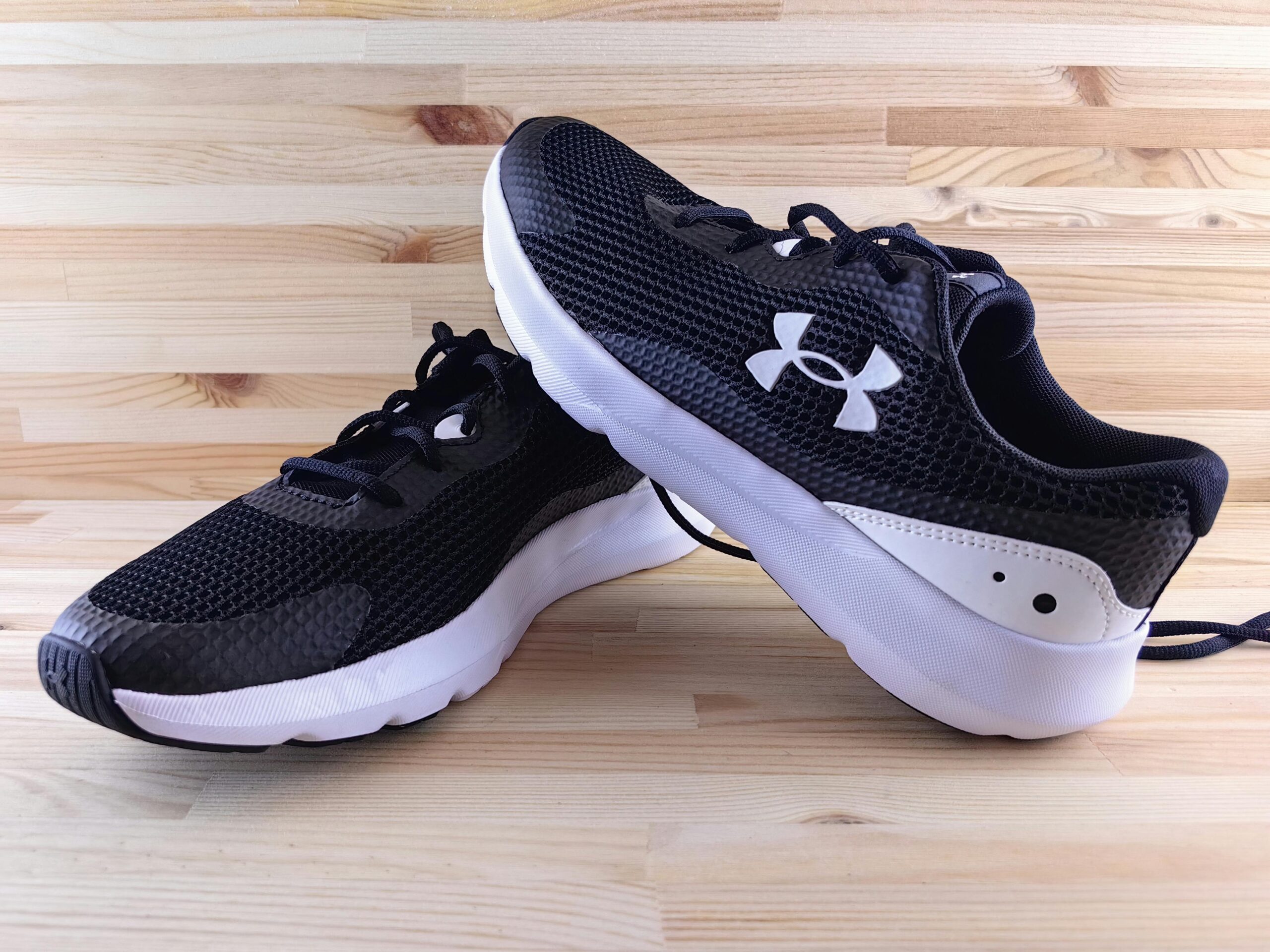 Best Sports Shoes for Men Under 1000